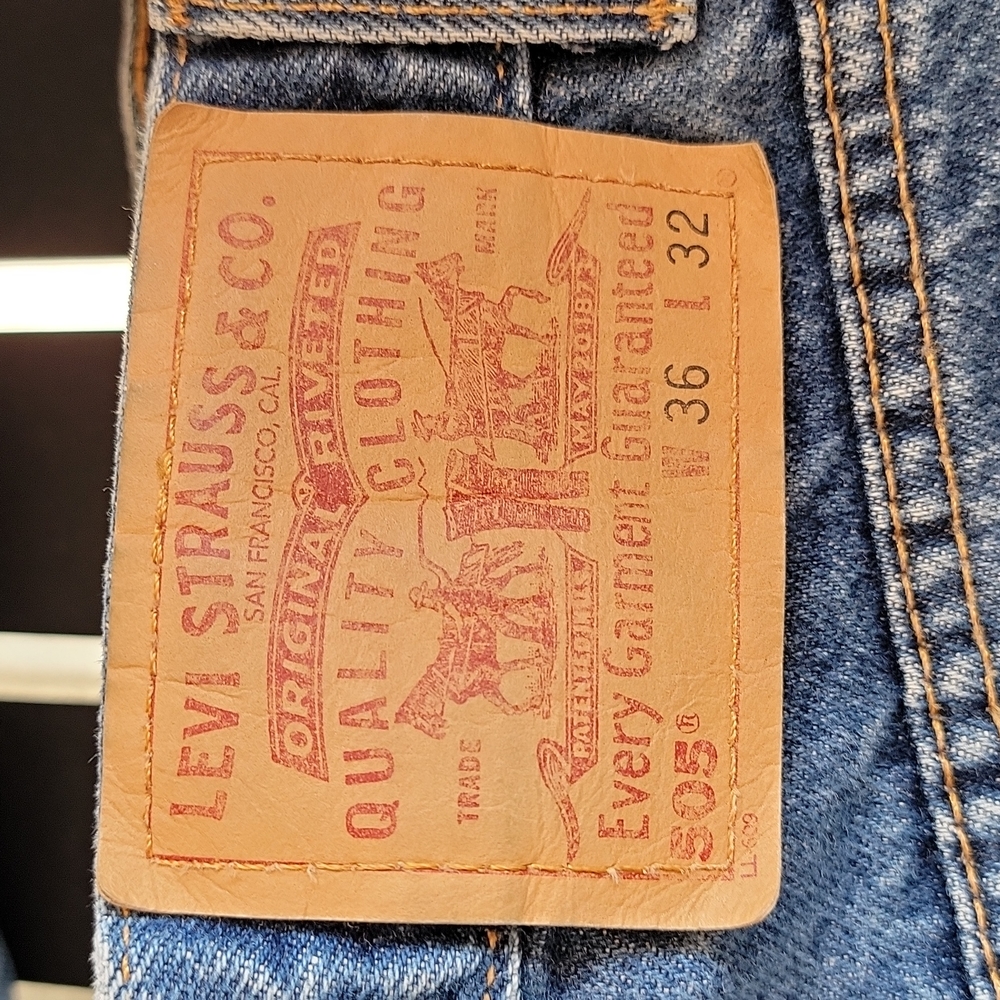 Men's 36x32 505 Regular Fit, Straight Leg Levi Jeans